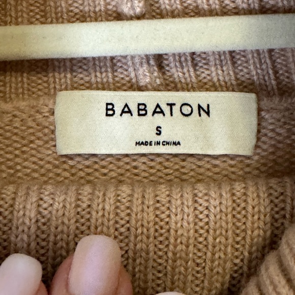 Babaton Aritzia Titus Turtleneck Sweater Sz S - Picture 3 of 7